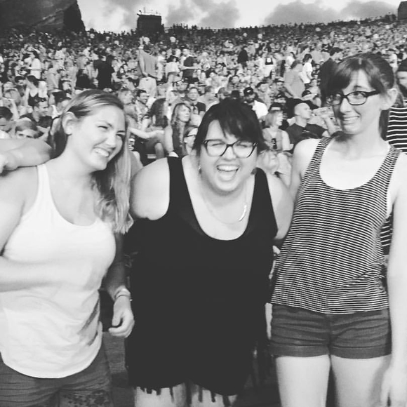 Meet your Posher, Tia - Picture 1 of 1